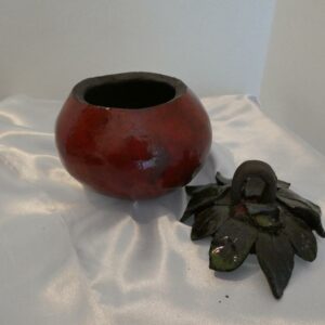 Pomme en Grès Noir Chamotté