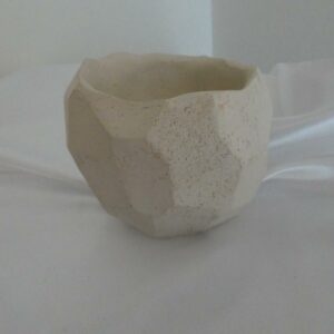 Petit Pot Kurinuki en Grès Blanc