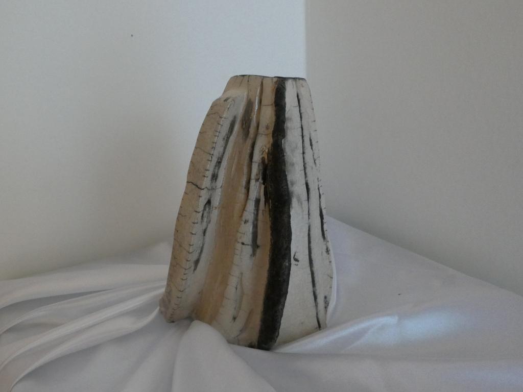Vase Kirinuki en Grès Blanc Chamotté et Émaillé Raku – Image 3